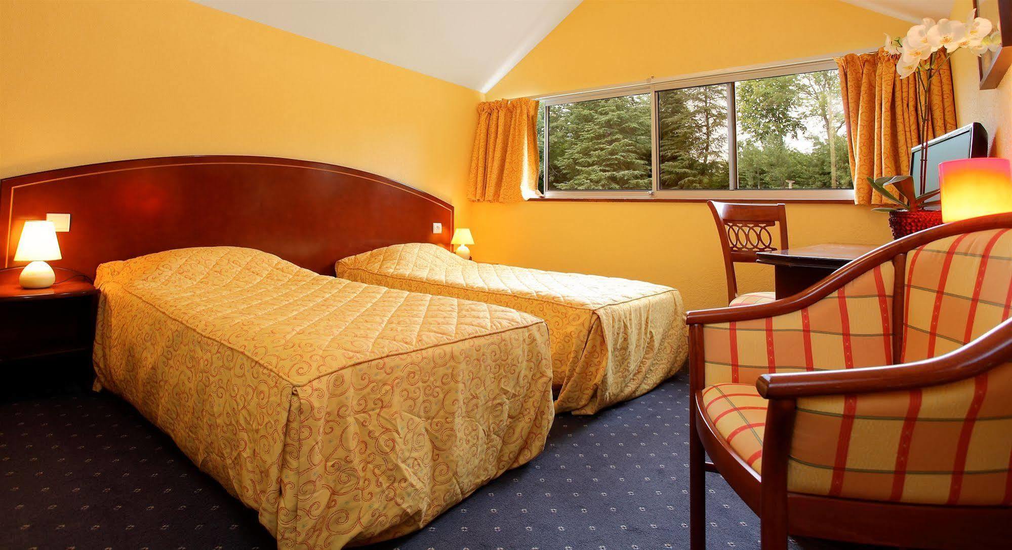 Hotel Le Clos Roussillon Pres De Sarlat Vitrac  Exterior foto
