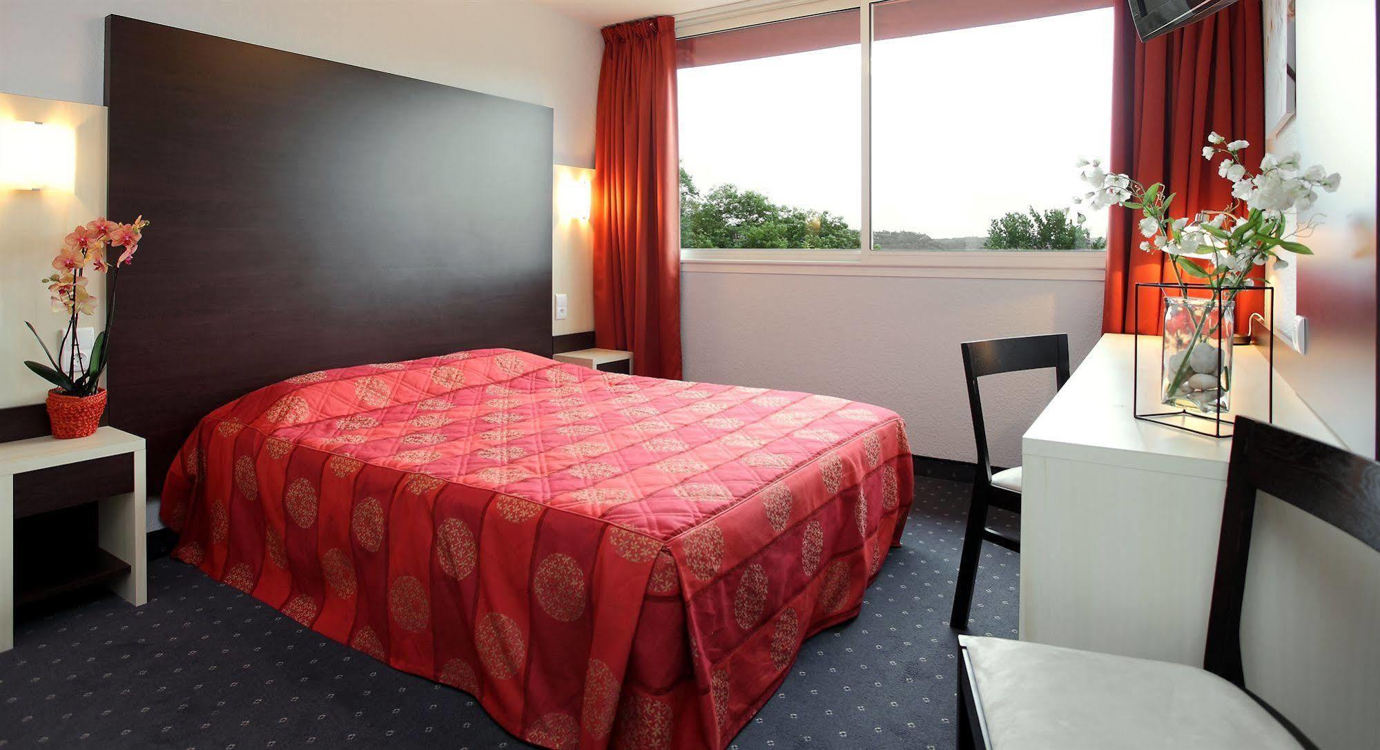 Hotel Le Clos Roussillon Pres De Sarlat Vitrac  Exterior foto